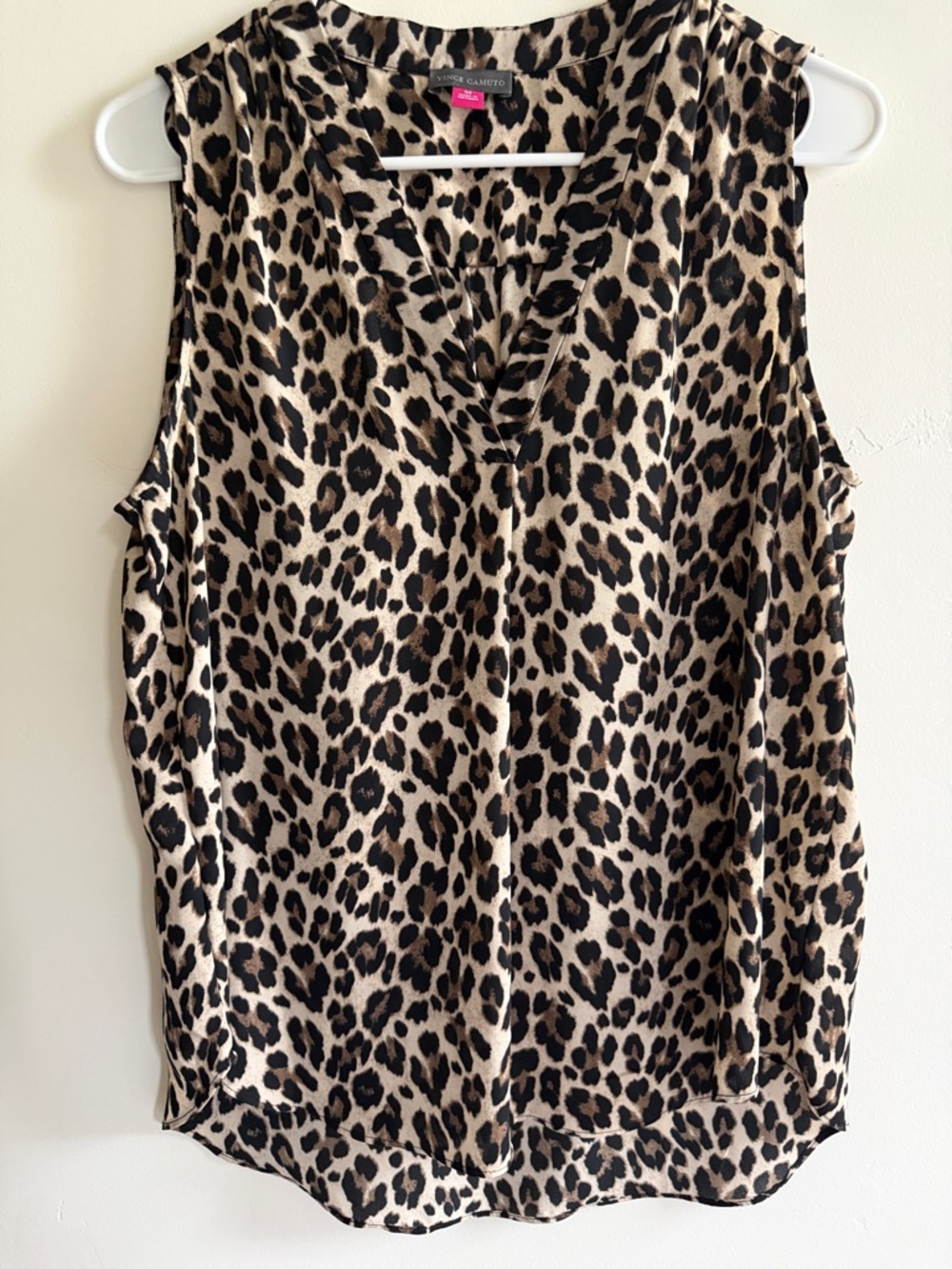Vince Camuto Leopard Print Sleeveless V-Neck Camisole - Beige & Black